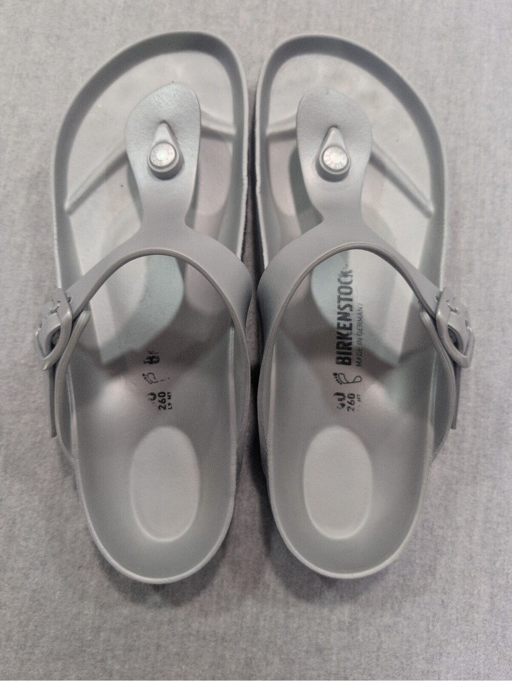 Birkenstock silver jelly thong sandals women's size 9
